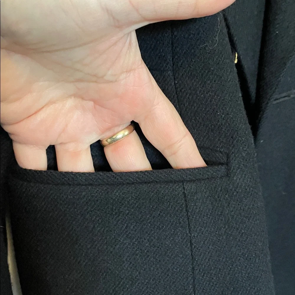 VTG Oleg Cassini Black Blazer double breasted 12P 2 gold/black buttons to close